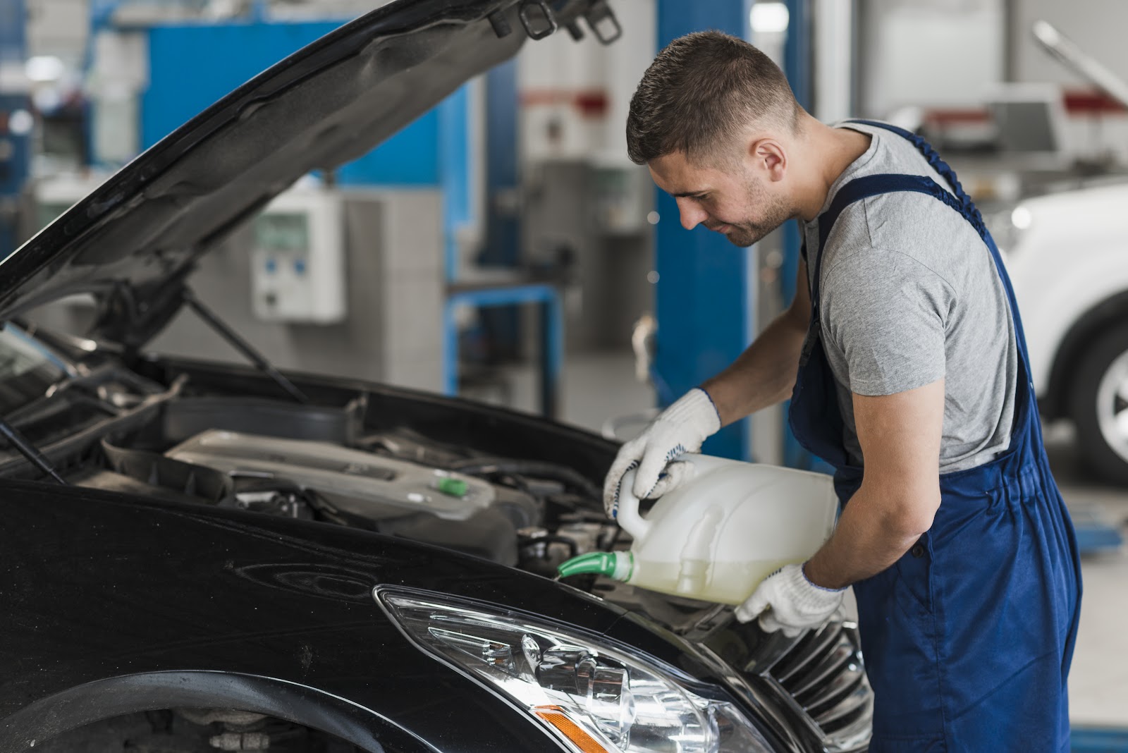 Aditivo para óleo de motor: Quando usar e quais os benefícios reais para o veículo?